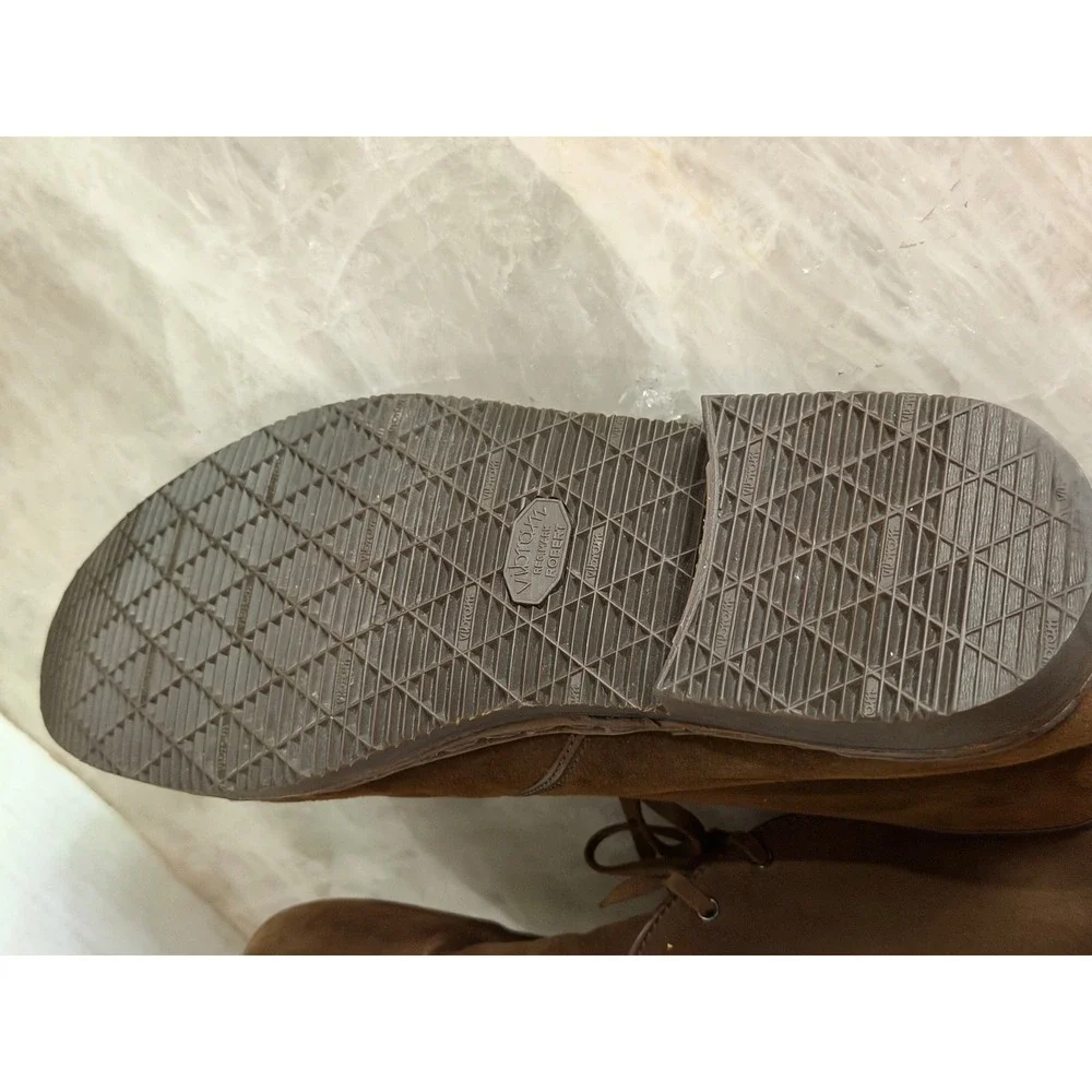 Unbranded step into